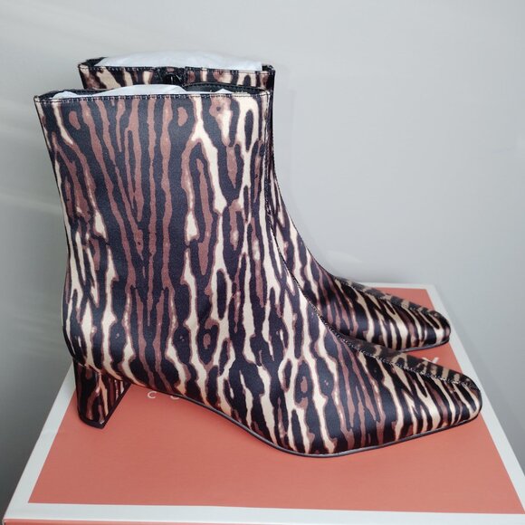 NIB Katy Perry Fall 2025 Wanderering Bootie size 7.5. - Picture 4 of 7